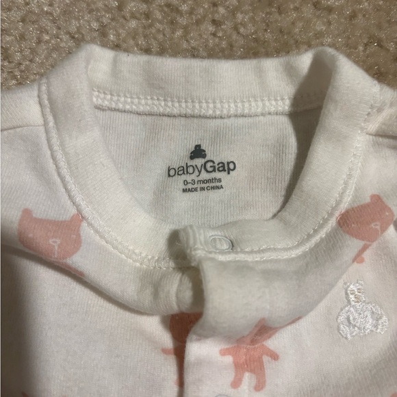 GAP Baby LOT Cream Fleece Hoodie and Onesie - Picture 8 of 9